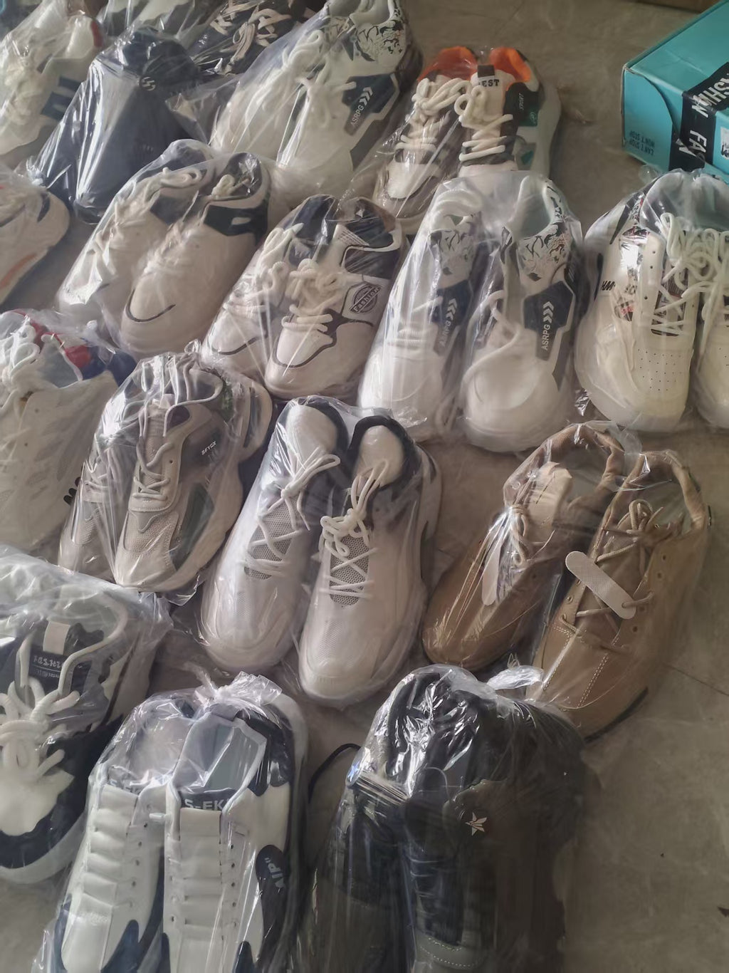 Assorted Men Casual Sneakers | Factory Bulk Supply